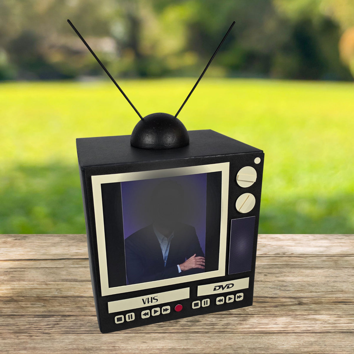 90s Retro TV Party Centerpiece
