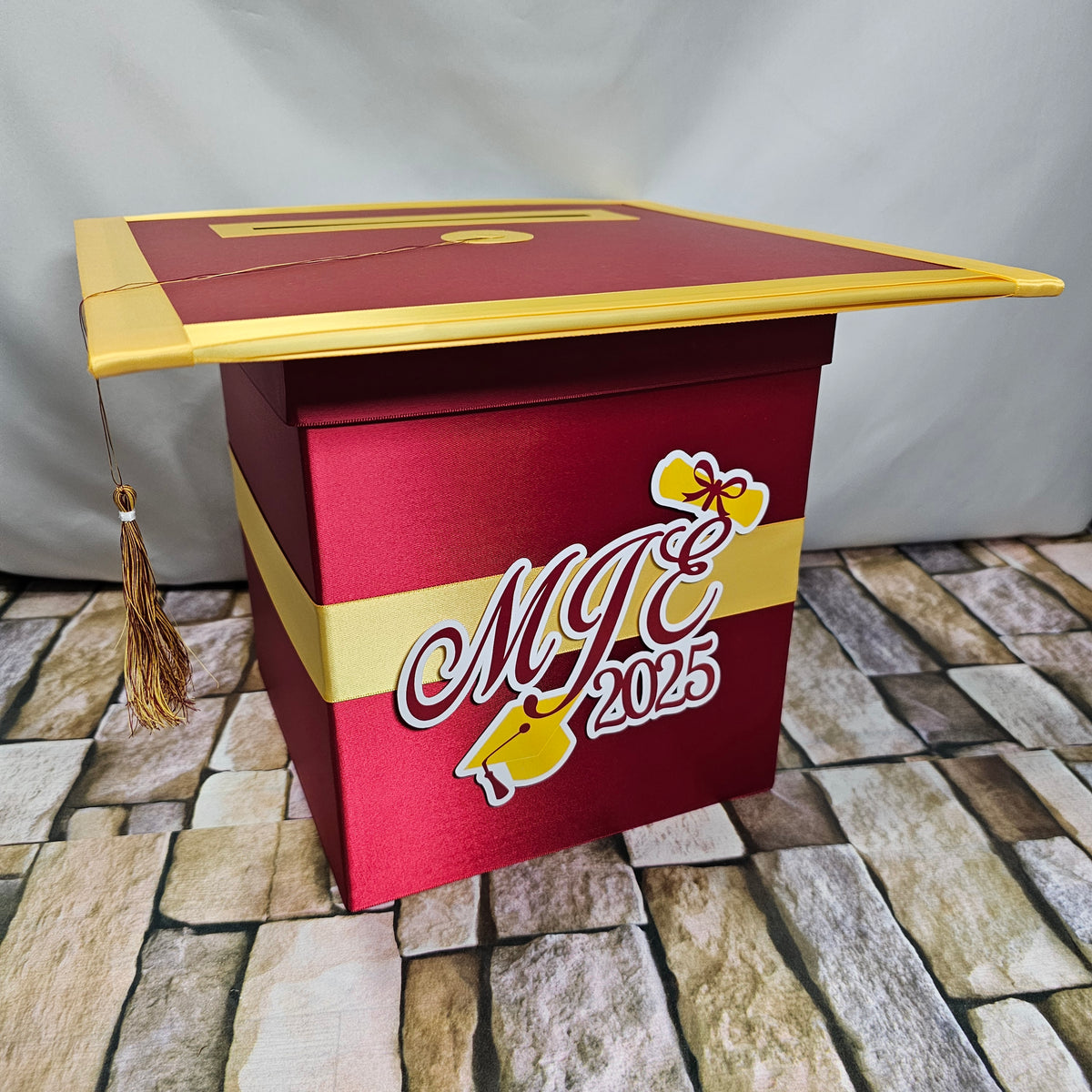 Maroon Style 4 and 5 Graduation Card Box