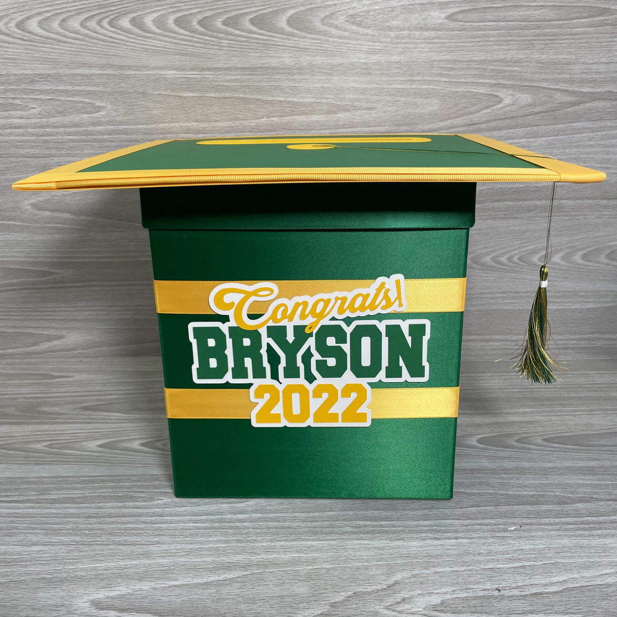 Graduation Cap Card Box - Kelly Green, Yellow Gold 8x8 Style 3